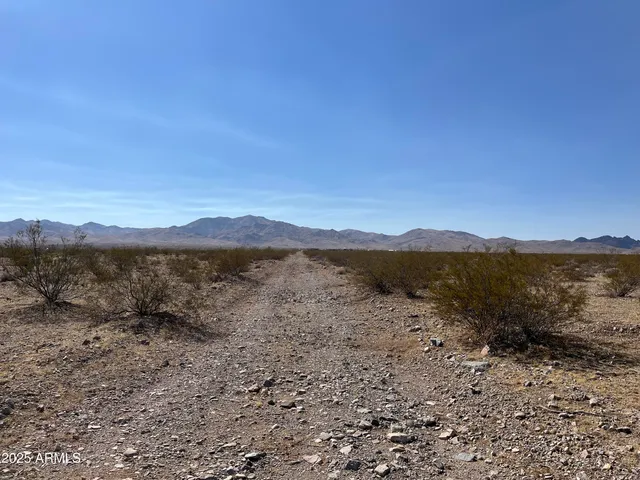 $3,000 | Xxxxxx North Xxxxxx N Jerry Lane, Unit 369, Dolan Springs, AZ 86441