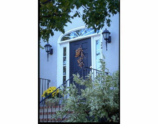 281 Victory Road, Unit 2 2 Quincy, MA 02171 - Photo 1 of 4 Gallery Image 1