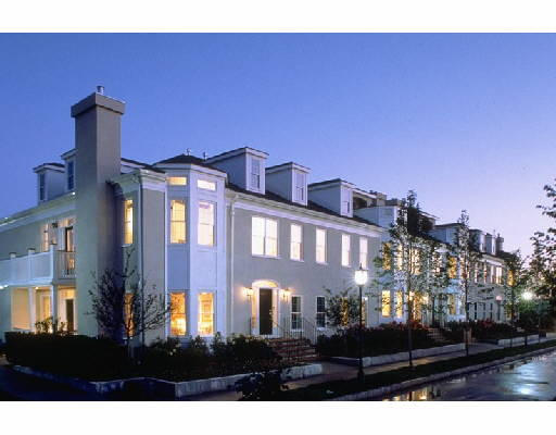 281 Victory Road, Unit 2 2 Quincy, MA 02171 - Photo 3 of 4 Gallery Image 3