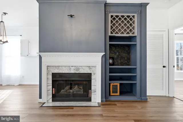 a close view of sink and tap