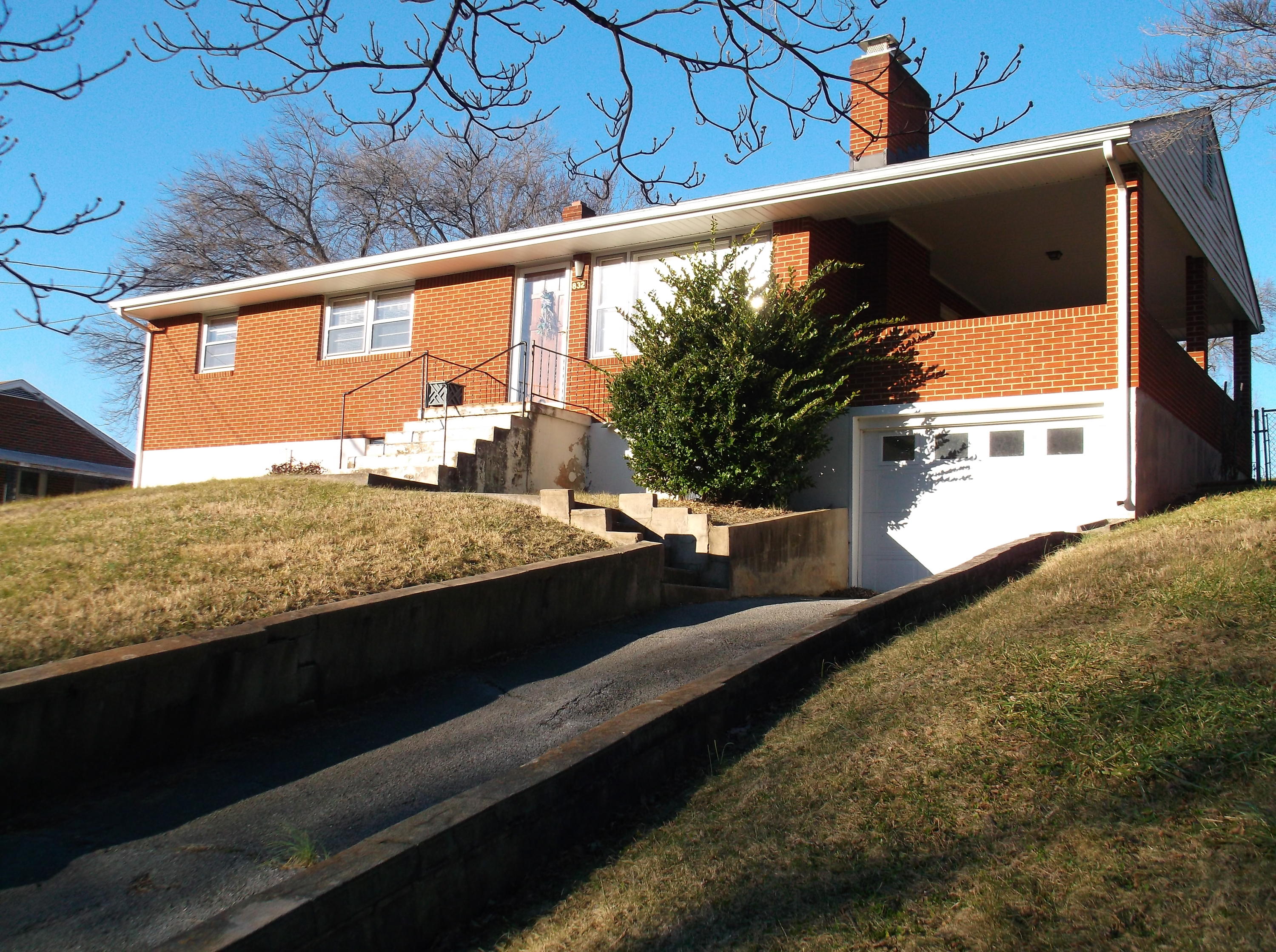 832 Coolbrook Road Vinton, VA 24179 - Photo 1 of 15 802 Coolbrook