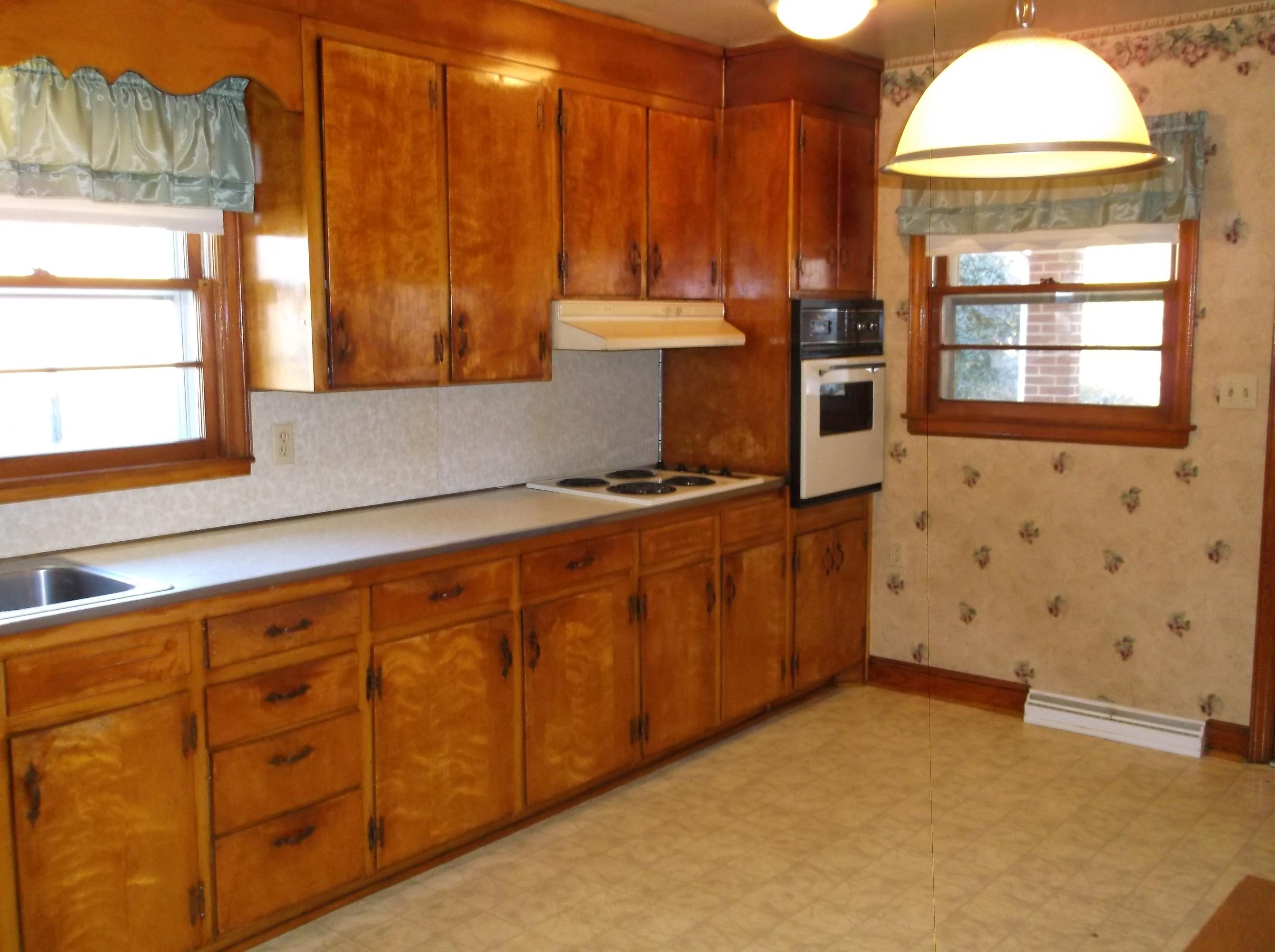 832 Coolbrook Road Vinton, VA 24179 - Photo 4 of 15 Kitchen