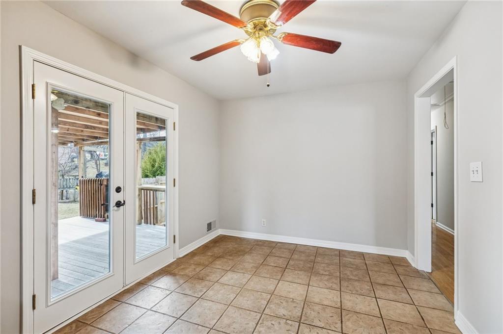 507 Southwest Stratford Road Lee's Summit, MO 64081 - Photo 11 of 41