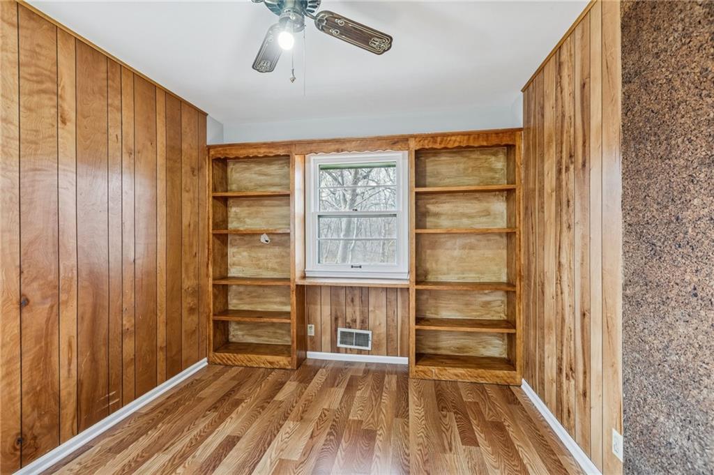 507 Southwest Stratford Road Lee's Summit, MO 64081 - Photo 14 of 41