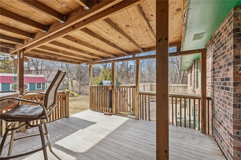 507 Southwest Stratford Road Lee's Summit, MO 64081 - Photo 32 of 41