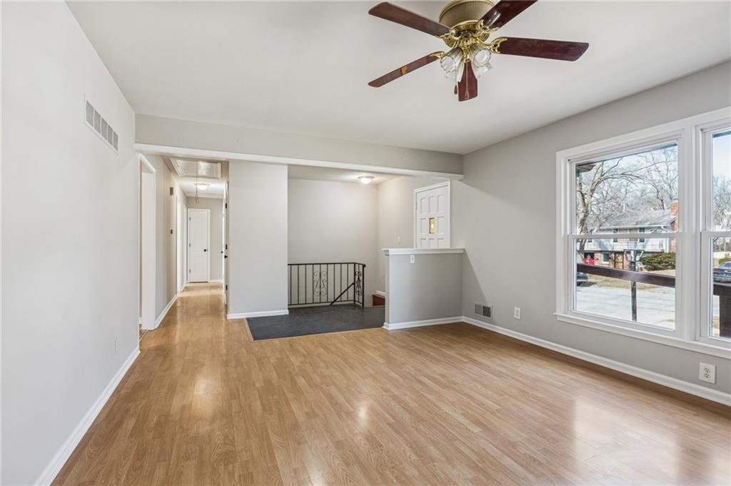 507 Southwest Stratford Road Lee's Summit, MO 64081 - Photo 6 of 41