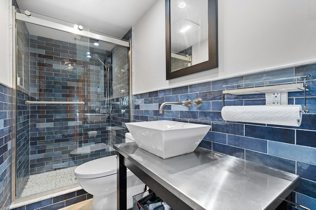 370 Mercury Road, Unit 1 Juno Beach, FL 33408 - Photo 30 of 61 004-370MercuryRoad-JunoBeach-FL-33408-SM