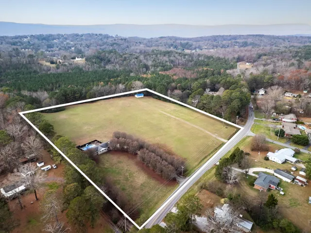 $595,000 | 932 Johnson Road, Chickamauga, GA 30707