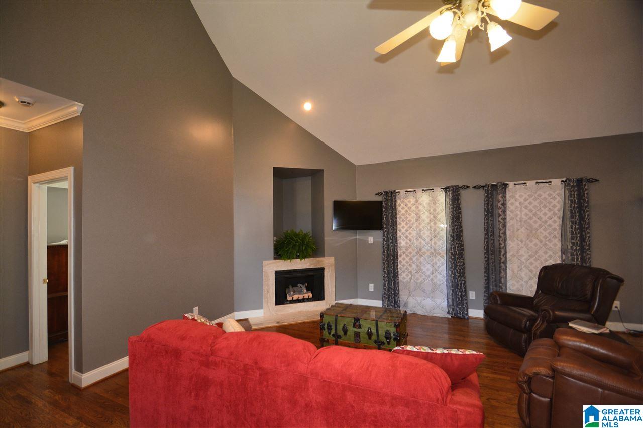 613 Meadow Ridge Drive Birmingham, AL 35242 - Photo 14 of 40