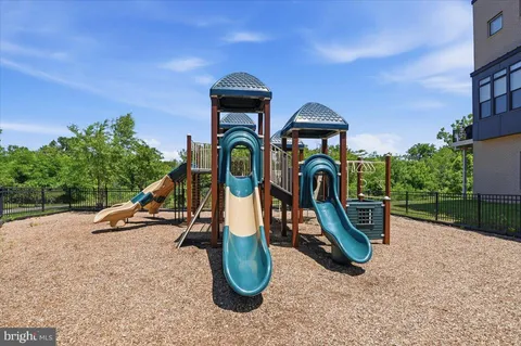 $615,000 | 4744 Tatum Mill Way, Unit 509, Chantilly, VA 20151