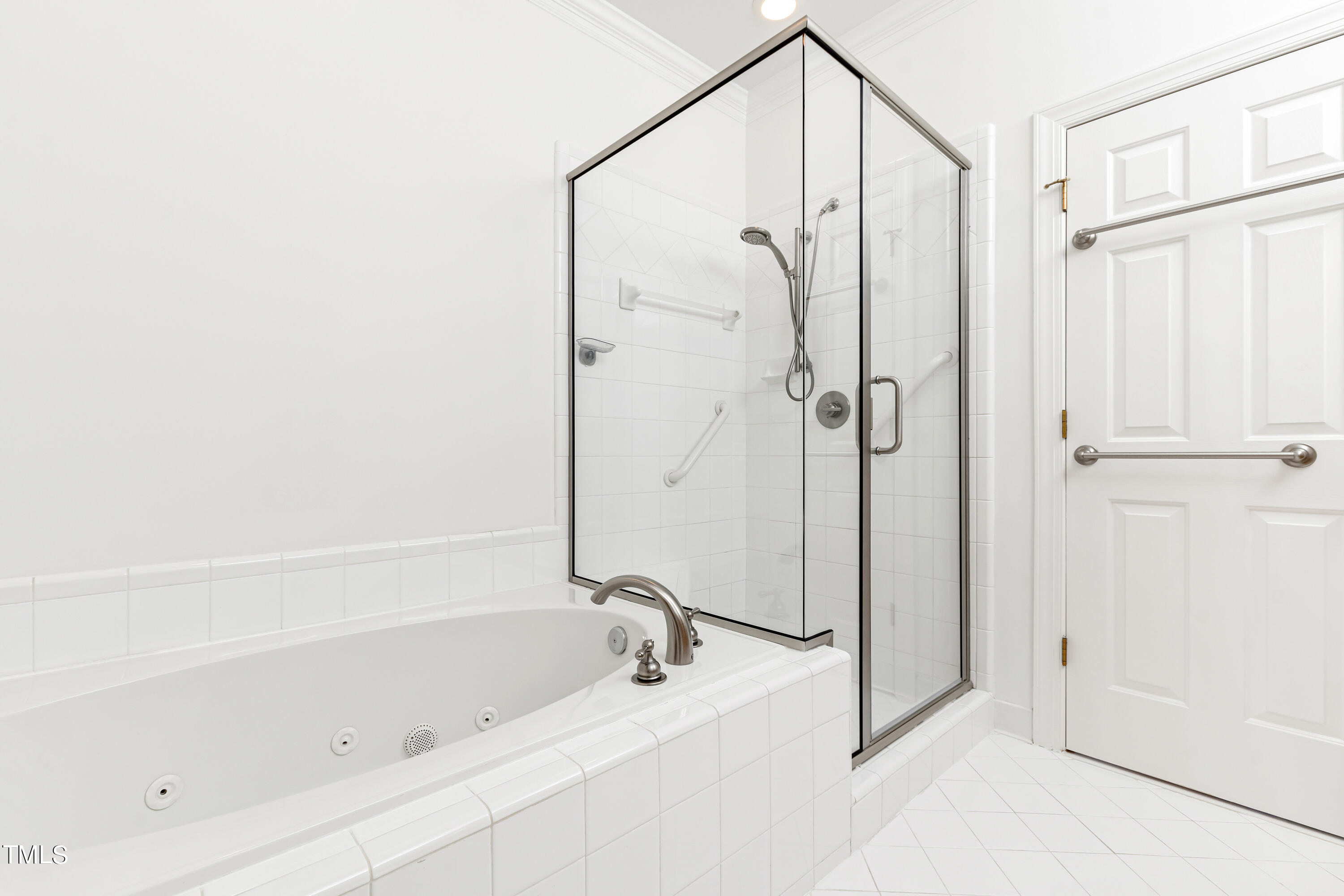 7412 Fontana Ridge Lane Raleigh, NC 27613 - Photo 27 of 52 BAthroom