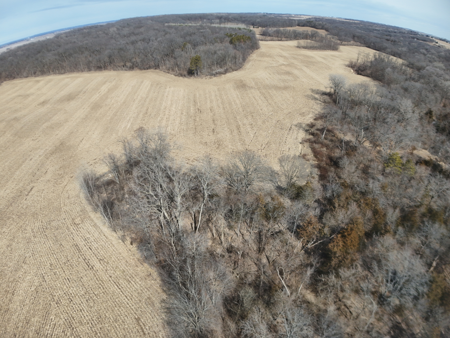 0 Spring Valley Road Fulton, IL 61252 - Photo 2 of 15 a bathroom with a bathtub
