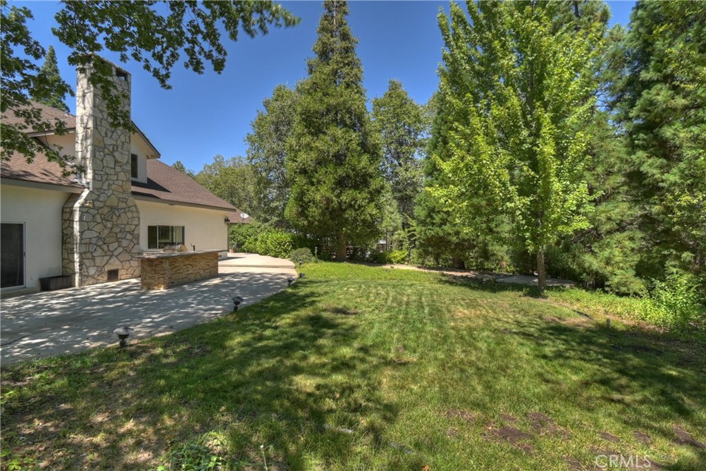 28411 North Shore Road Lake Arrowhead, CA 92352 - Photo 52 of 66 Exterior