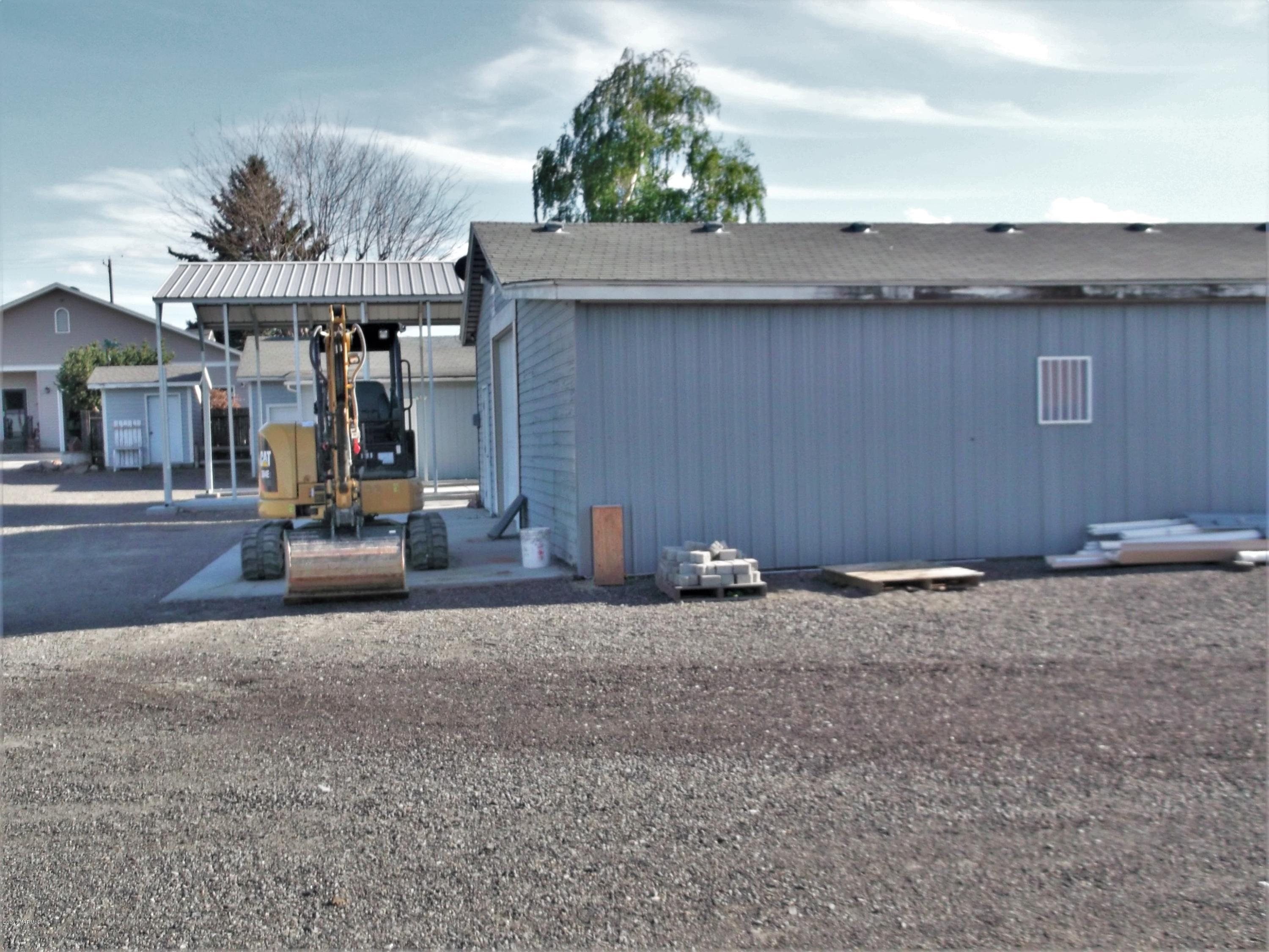 2000 Hornby Road Grandview, WA 98930 - Photo 42 of 45