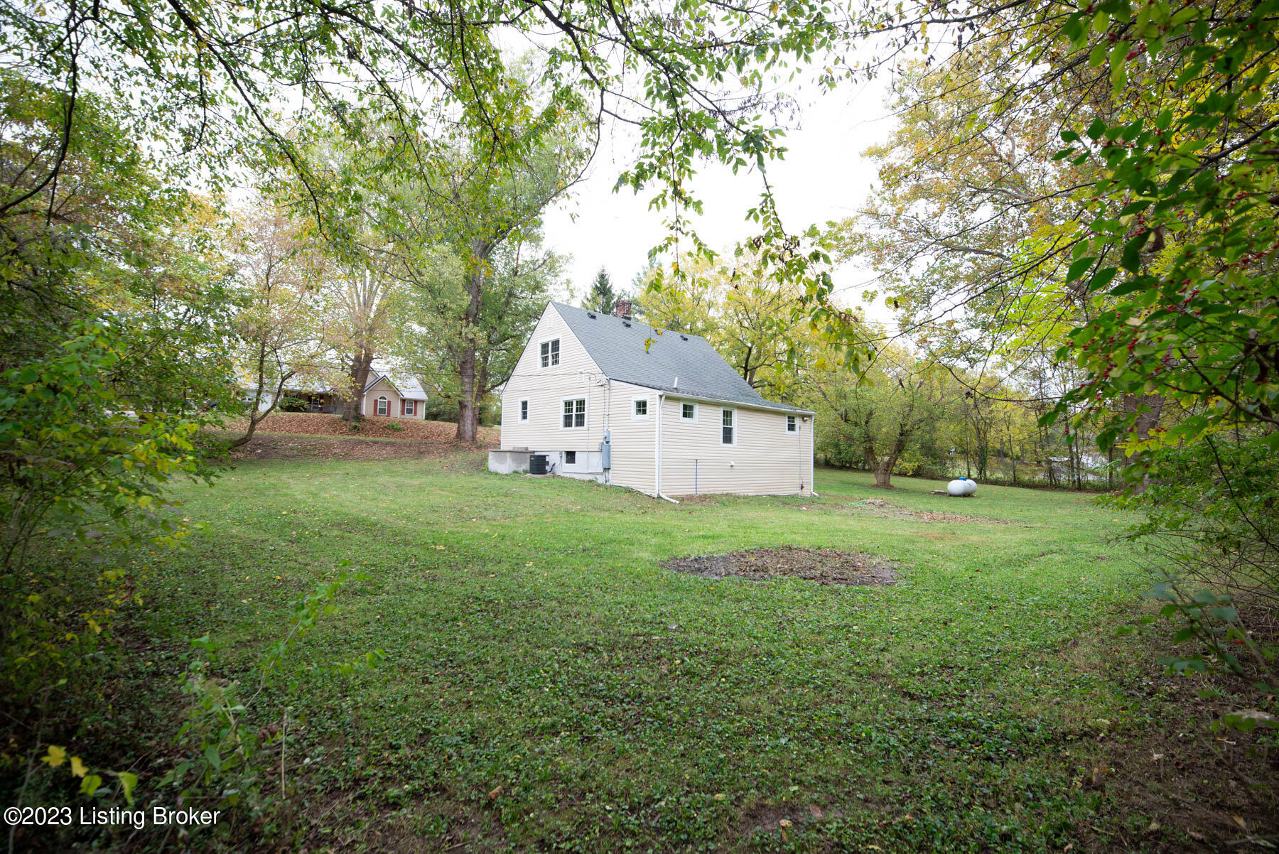 575 Graefenburg Road Waddy, KY 40076 - Photo 23 of 28 72-DSC_8376
