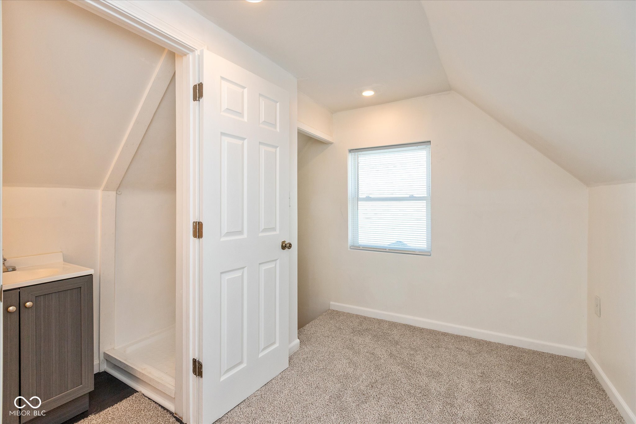 2134 Delaware Street Indianapolis, IN 46225 - Photo 14 of 20