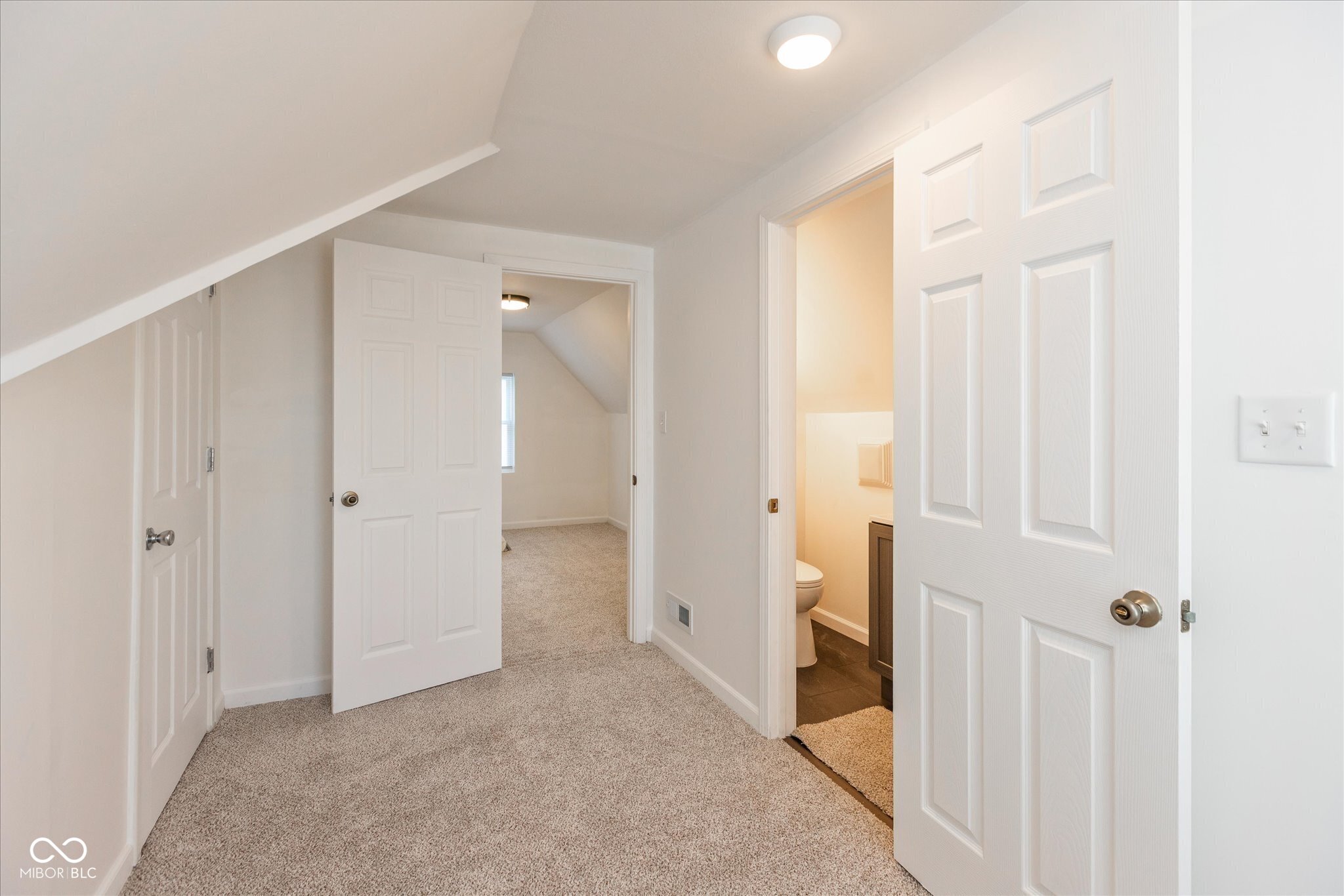 2134 Delaware Street Indianapolis, IN 46225 - Photo 15 of 20