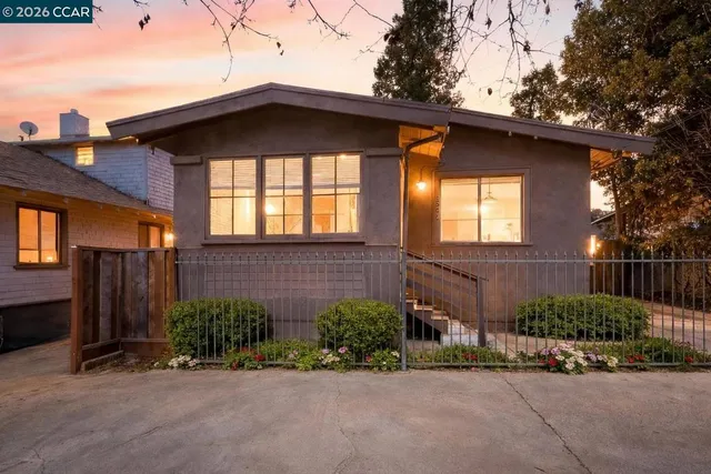 $699,999 | 2596-2596 MacArthur Boulevard, Oakland, CA 94602