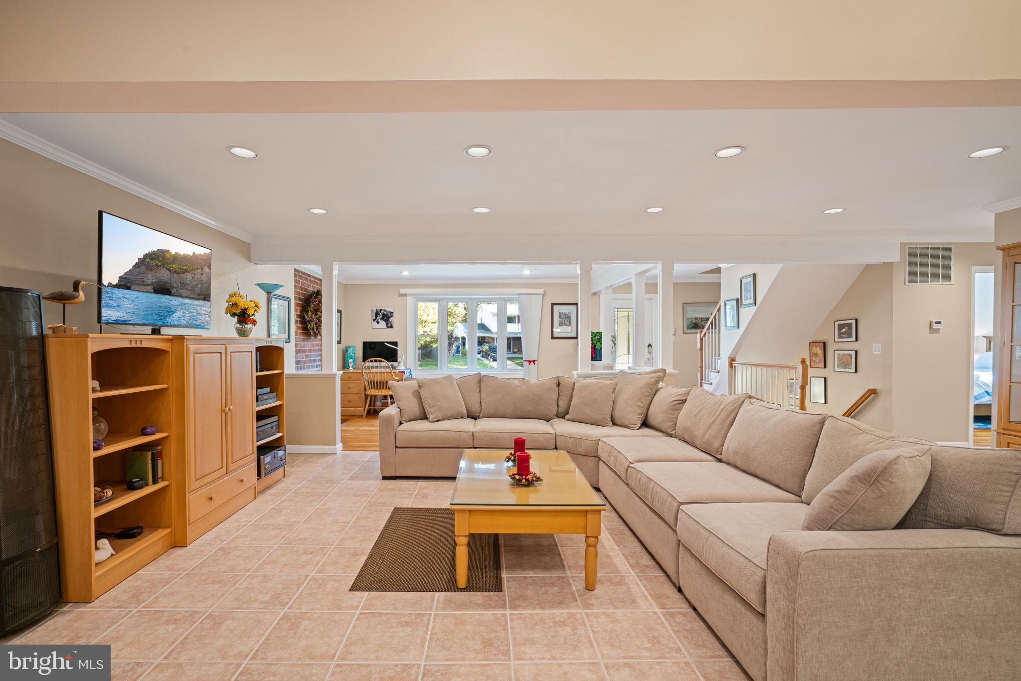 7006 Elkton Drive Springfield, VA 22152 - Photo 12 of 61