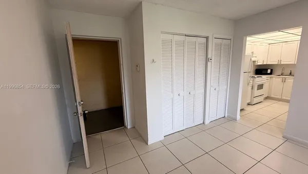 $1,700 | 17530 Northwest 68th Avenue, Unit C3010, Hialeah, FL 33015