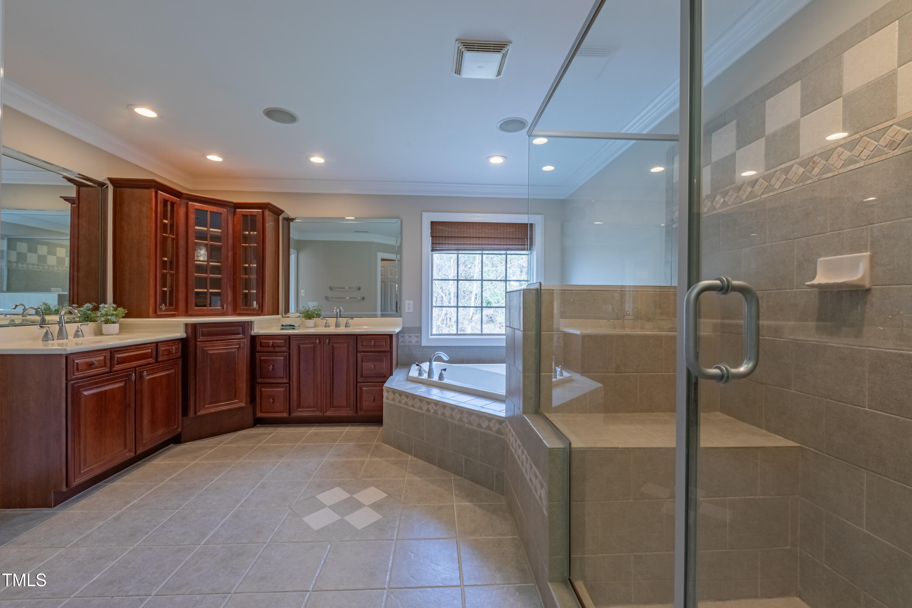 1408 Goldengate Court Raleigh, NC 27613 - Photo 33 of 64 2E6A3681-HDR