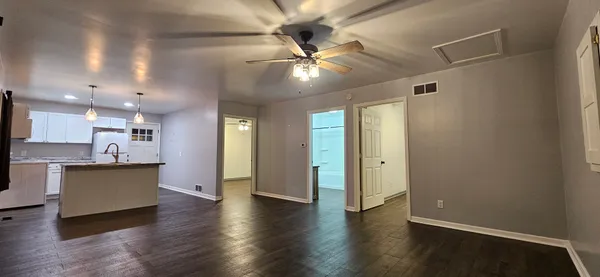 $950 | 104 North Main Street, Unit C, Princeton, IL 61356