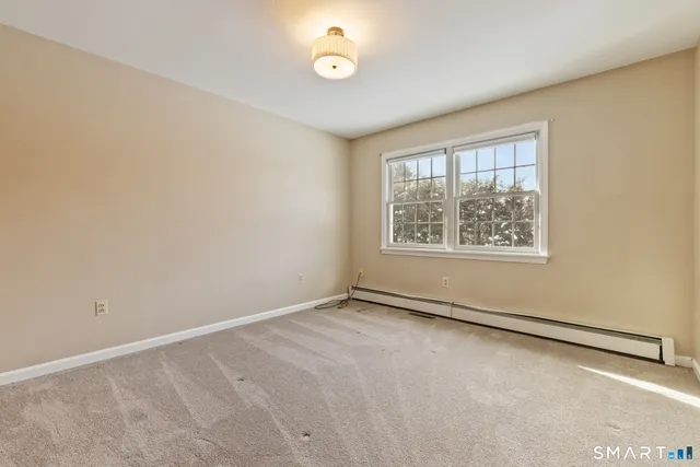 $464,900 | 1 Patricia Circle, Enfield, CT 06082