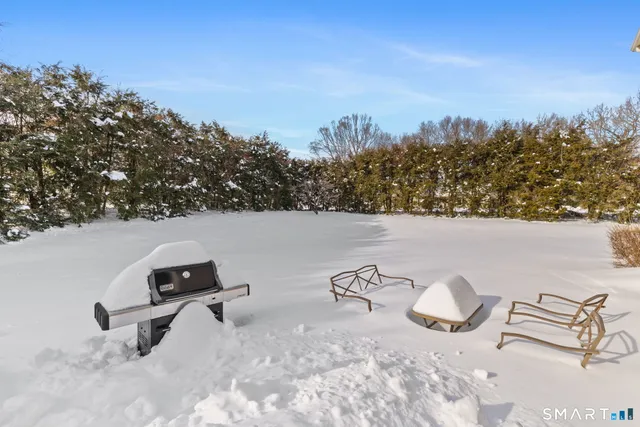 $464,900 | 1 Patricia Circle, Enfield, CT 06082