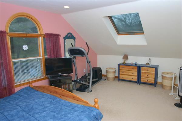 9 Westview Road Medfield, MA 02052 - Photo 25 of 30 Gallery Image 25