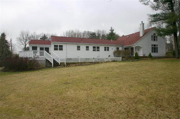 9 Westview Road Medfield, MA 02052 - Photo 4 of 30 Gallery Image 4
