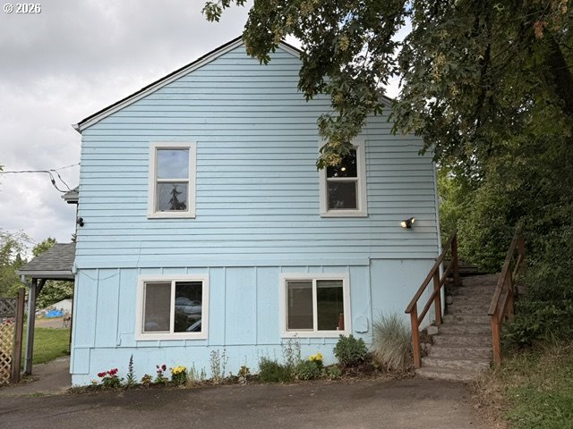 9540 Southwest Terwilliger Boulevard Portland, OR 97219 - Photo 2 of 44