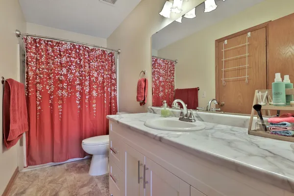 $249,500 | 14881 58th Street North, Unit 4D, Stillwater, MN 55082