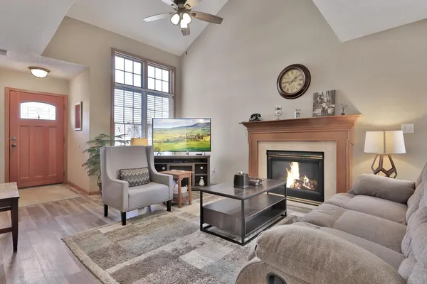 $249,500 | 14881 58th Street North, Unit 4D, Stillwater, MN 55082