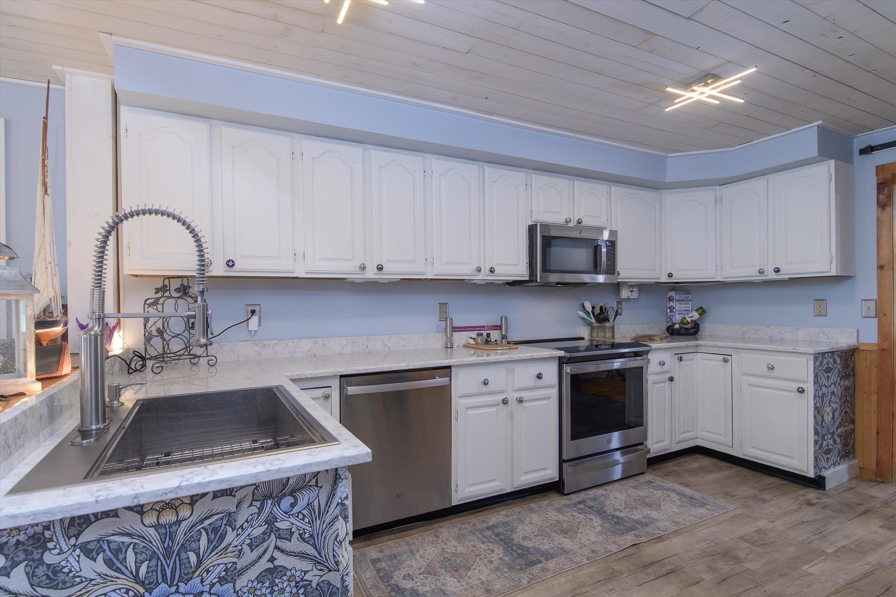 2091 North Lake Road Benson, VT 05743 - Photo 13 of 60