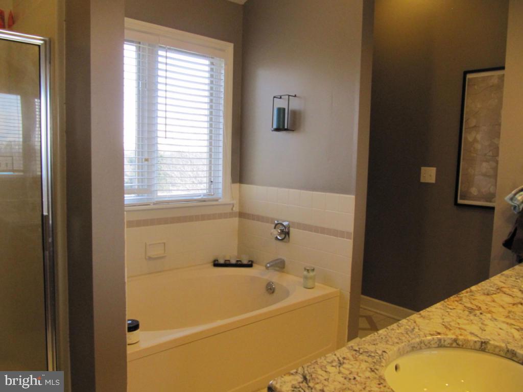 2935 Brookfield Road Lancaster, PA 17601 - Photo 12 of 23