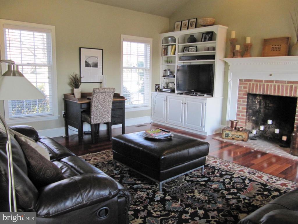 2935 Brookfield Road Lancaster, PA 17601 - Photo 7 of 23