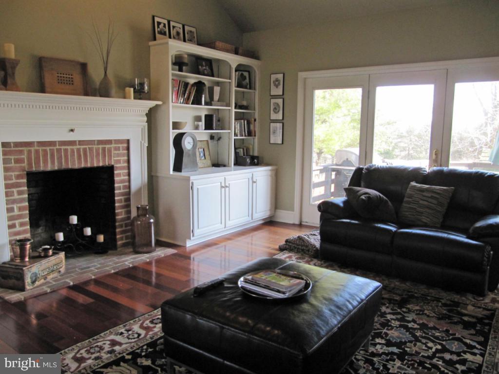 2935 Brookfield Road Lancaster, PA 17601 - Photo 8 of 23