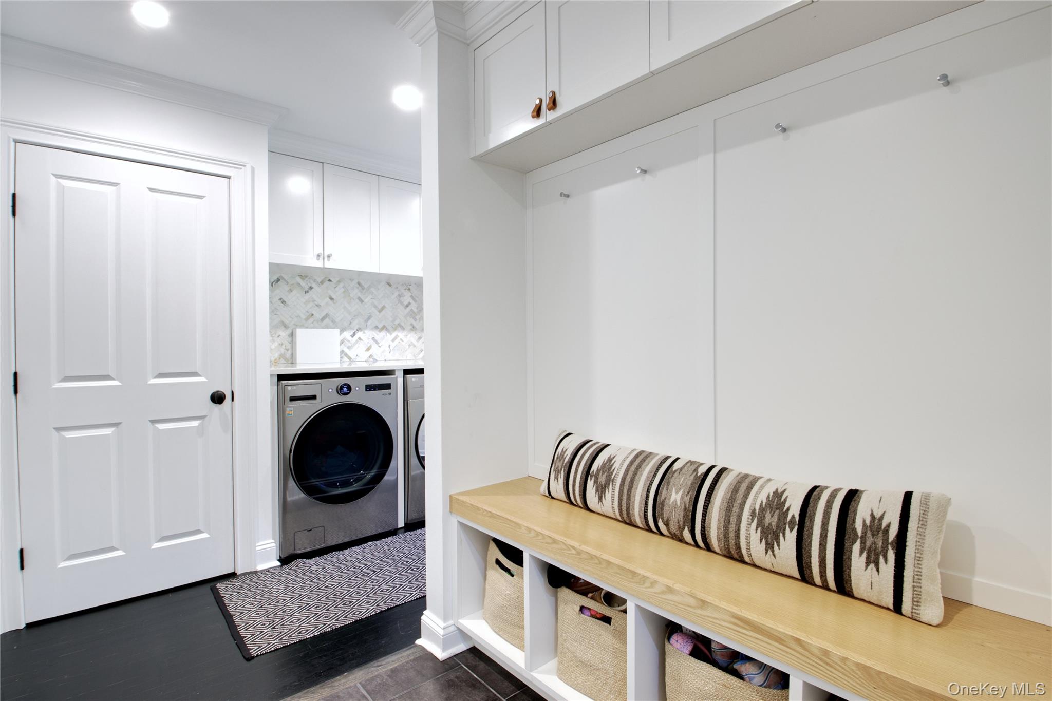 6 Flamingo Road East Hills, NY 11576 - Photo 17 of 37 a room with furniture and a fireplace