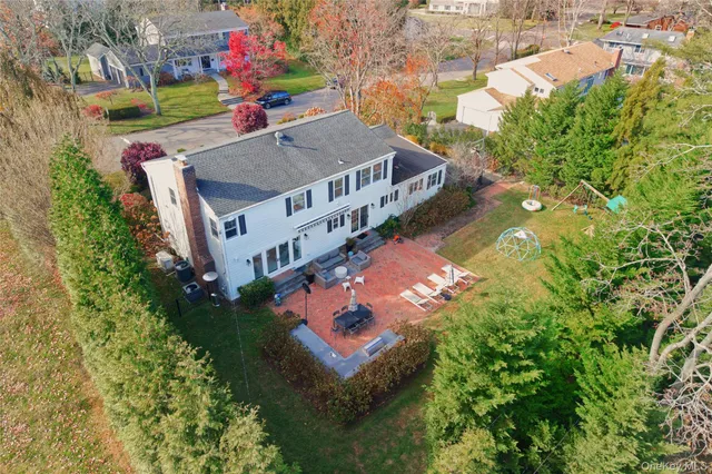 $2,499,000 | 6 Flamingo Road, East Hills, NY 11576