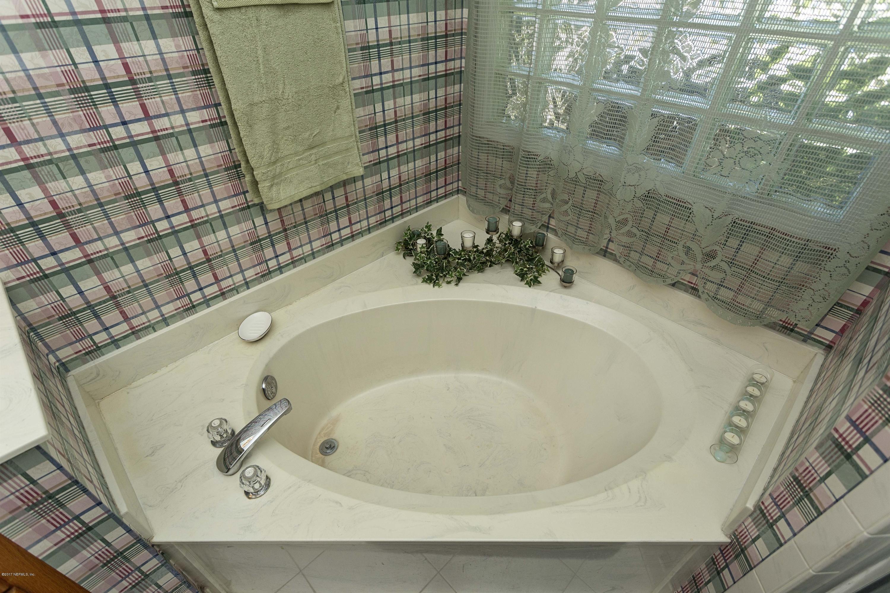 642 Whitfield Road Jacksonville, FL 32221 - Photo 15 of 26 015_Master Bathroom