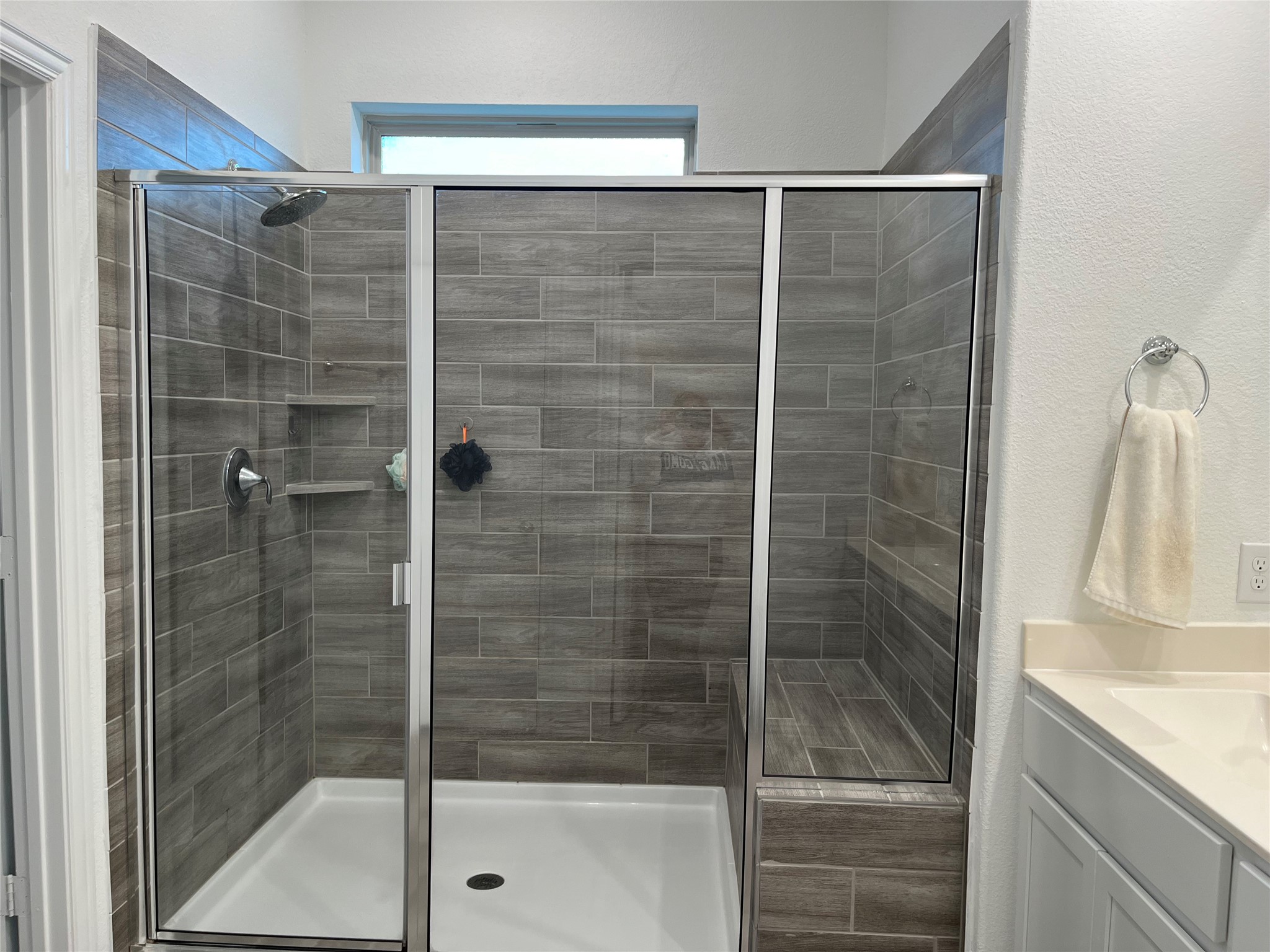14242 Amherst Mdw Trail Rosharon, TX 77583 - Photo 24 of 36 Over Sized Walk-In Shower