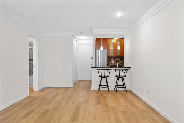 $3,200 | 240 East 35th Street, Unit 3C | Murray Hill