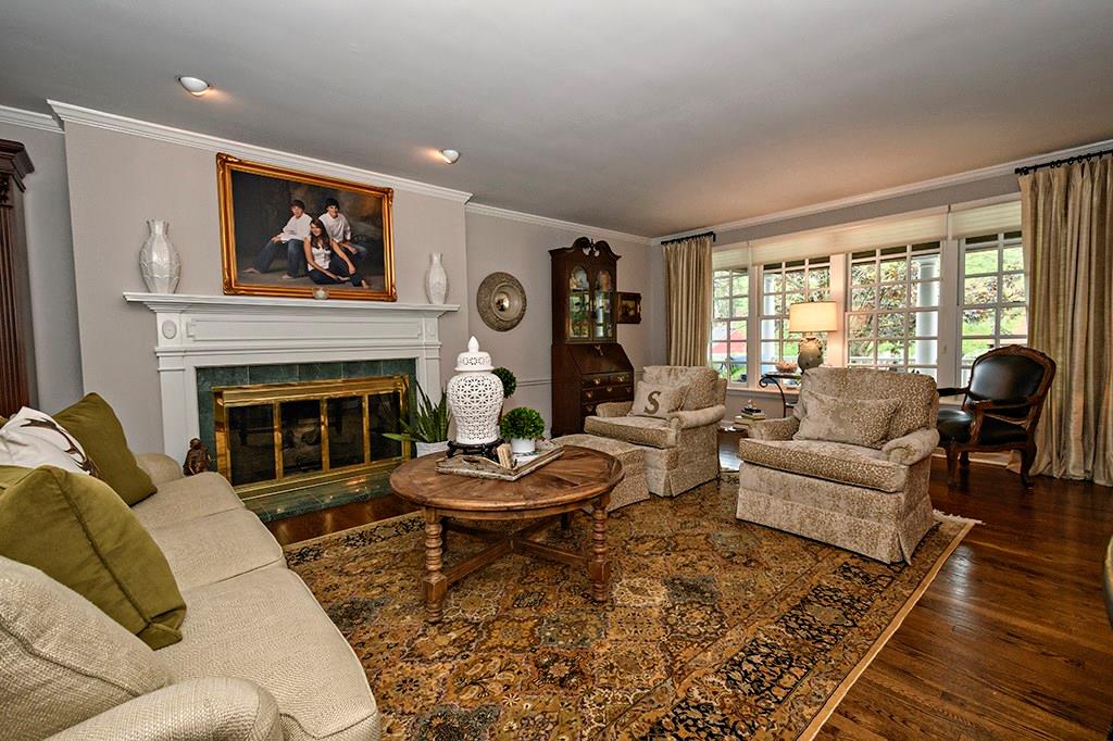 1 Couch Farm Road Pittsburgh, PA 15243 - Photo 4 of 25 Gallery Image 4