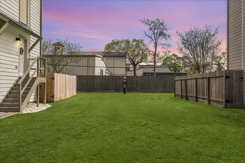 $429,999 | 836 Garden Oaks Terrace, Houston, TX 77018