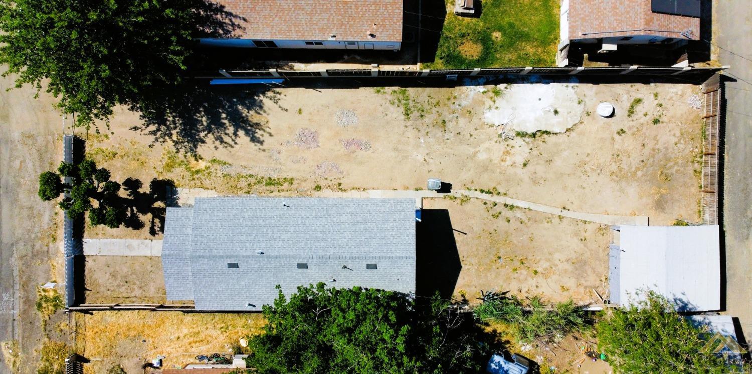 Undisclosed Address Taft, CA 93268 - Photo 4 of 30 an aerial view of a house