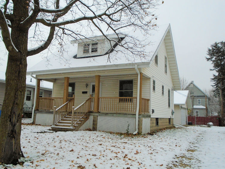 205 North 12th Street Rochelle, IL 61068 - Photo 1 of 13 a view of a house