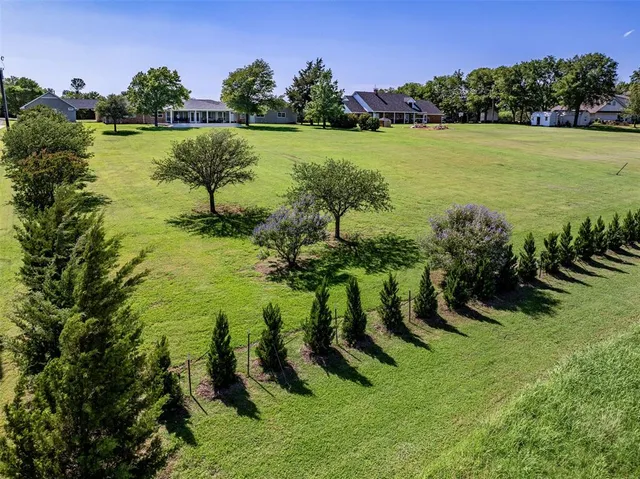 a picture of houses with outdoor space