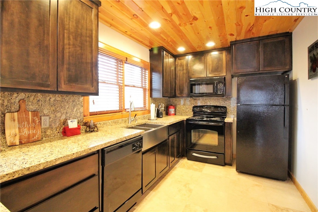 258 Mountain Ridge Road Piney Creek, NC 28663 - Photo 11 of 38 Gallery Image 11