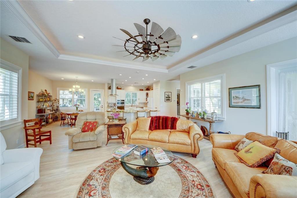 595 Southwest Harbor Street Stuart, FL 34997 - Photo 17 of 62 Gallery Image 17