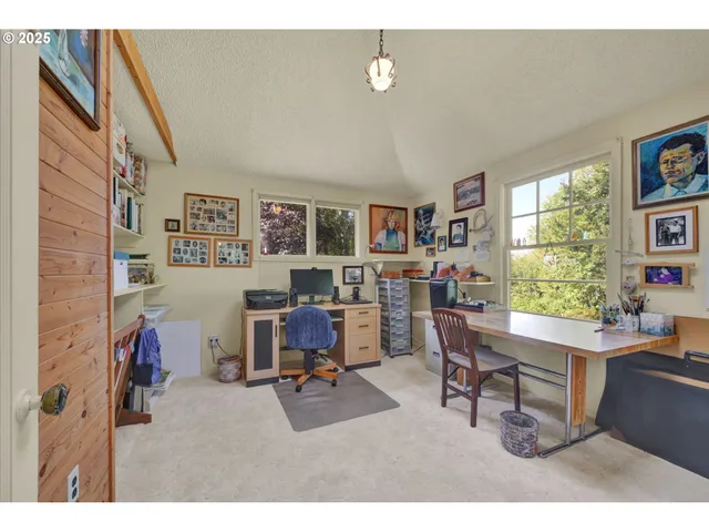 $755,000 | 91066 C Street, Junction City, OR 97448